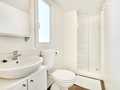 mobile-home-classic-a-interior-bathroom-3