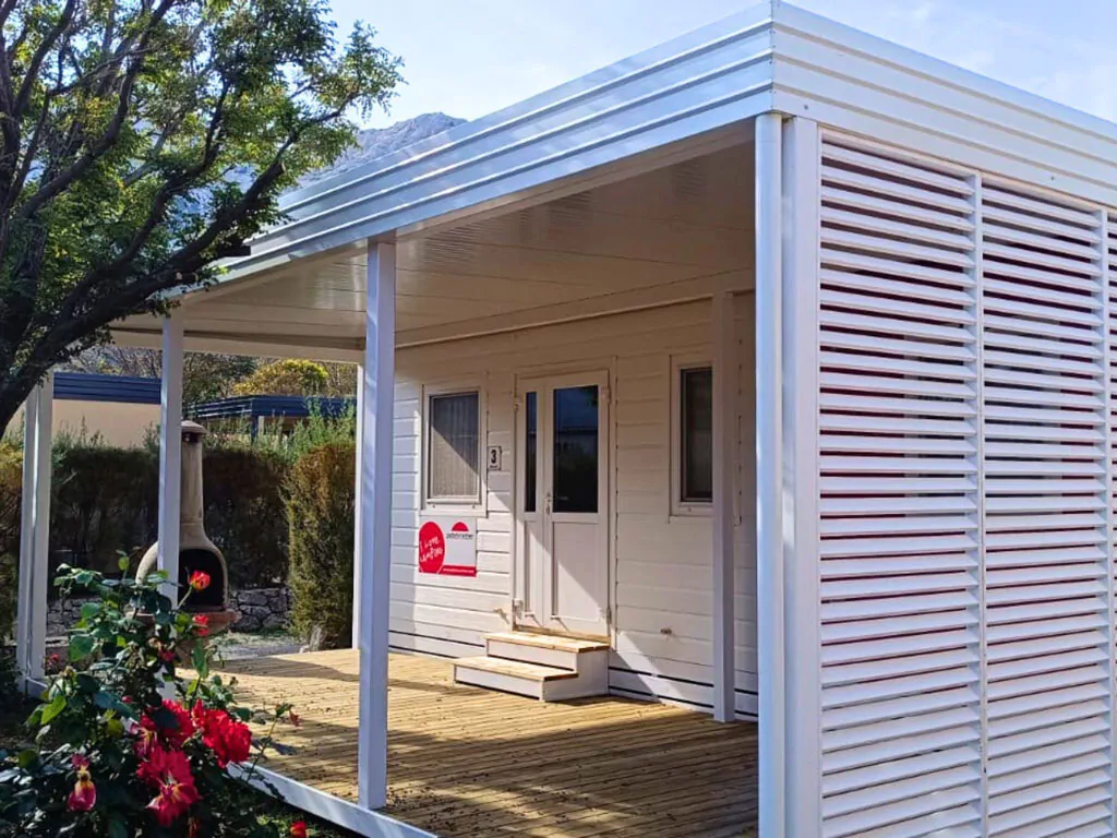 camping-baska-mobile-home-classic-a-exterior-frontview