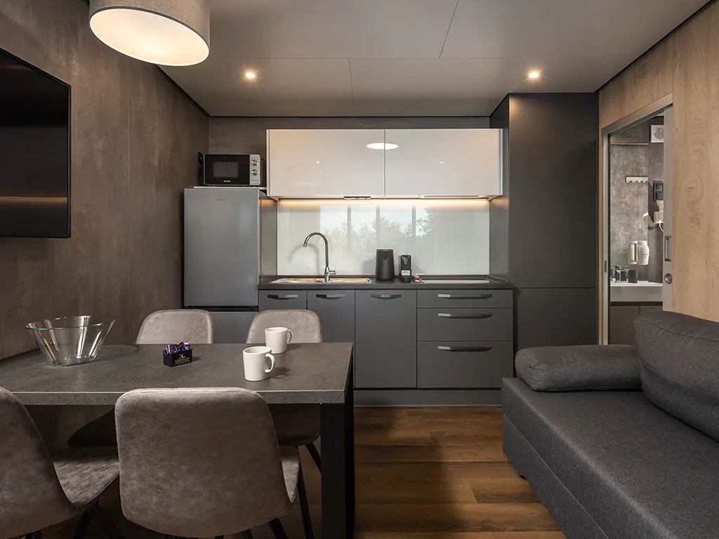 elements-camping-selce-mobile-home-mare-exclusive-spa-seaside-kitchen