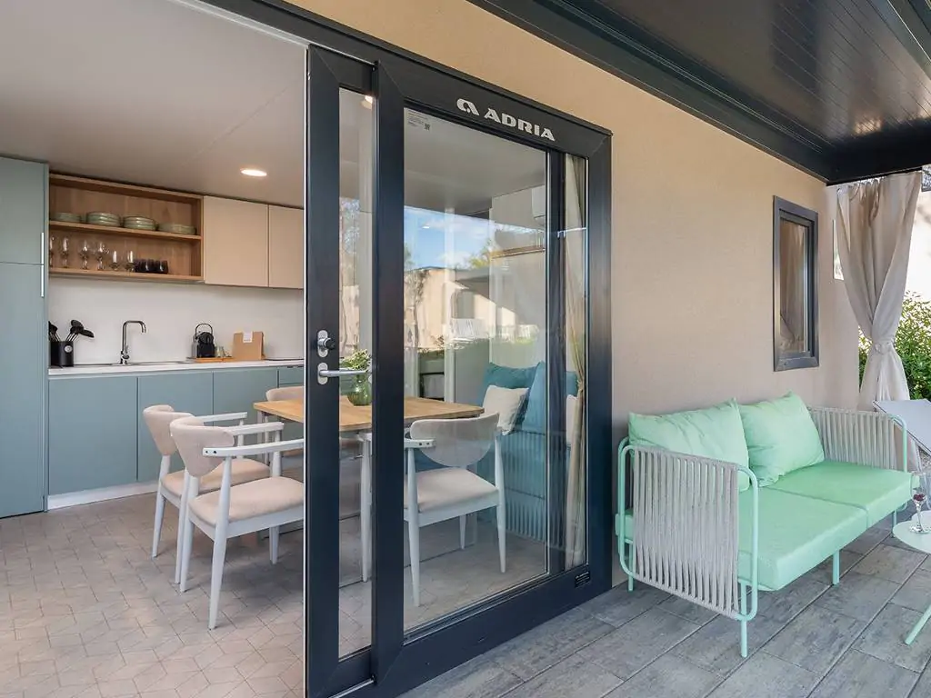 aminess-avalona-comfort-holiday-home-exterior-terrace