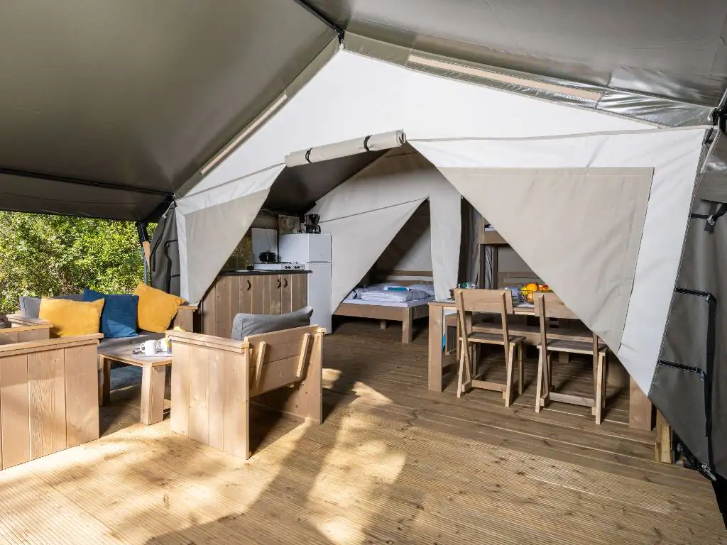 camping-krk-safari-tent-comfort-aircro-exterior-terrace