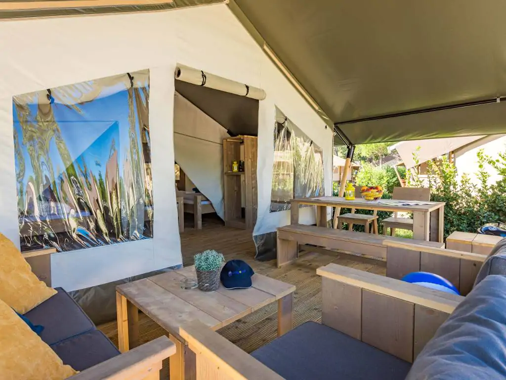 camping-stella-maris-safari-tent-comfort-terrace