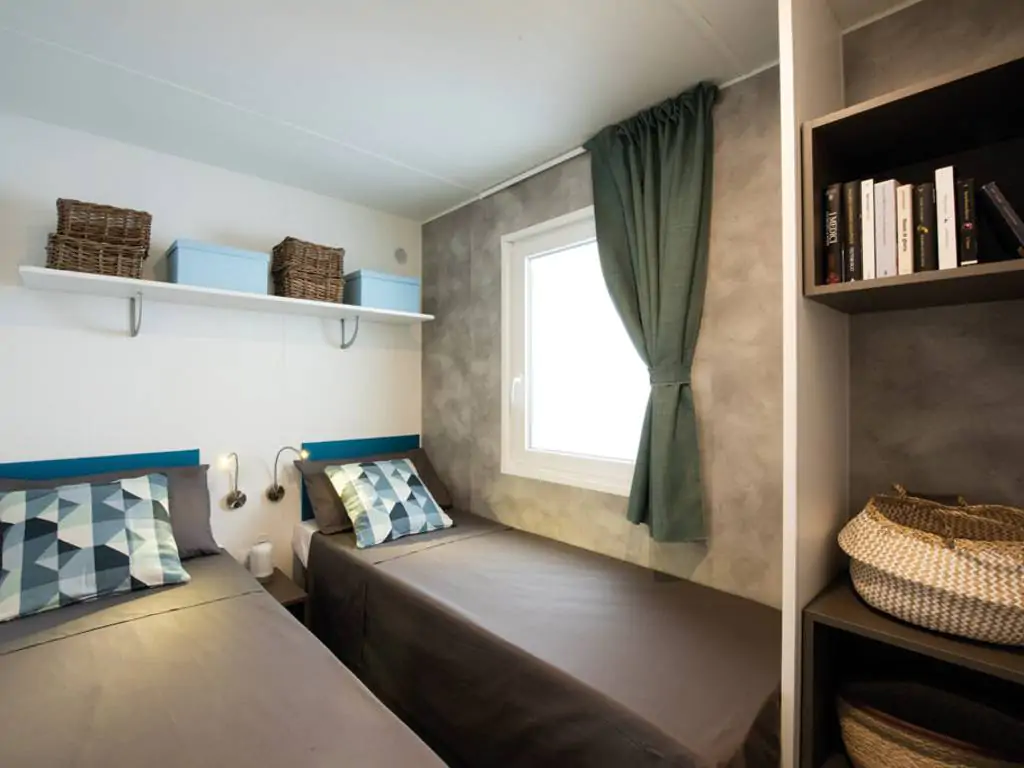campsite-bijela-uvala-mobile-home-funtana-single-beds