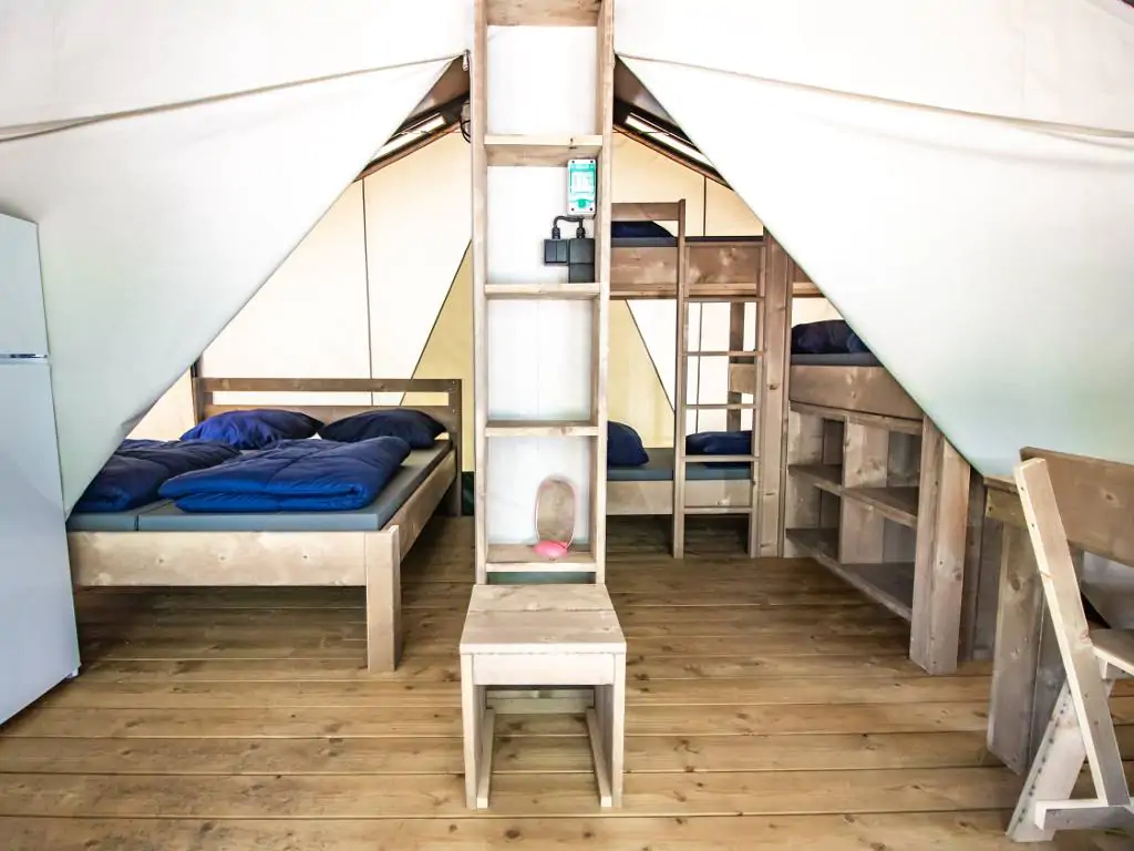 campsite-valkanela-safari-tent-comfort-interior-living-room