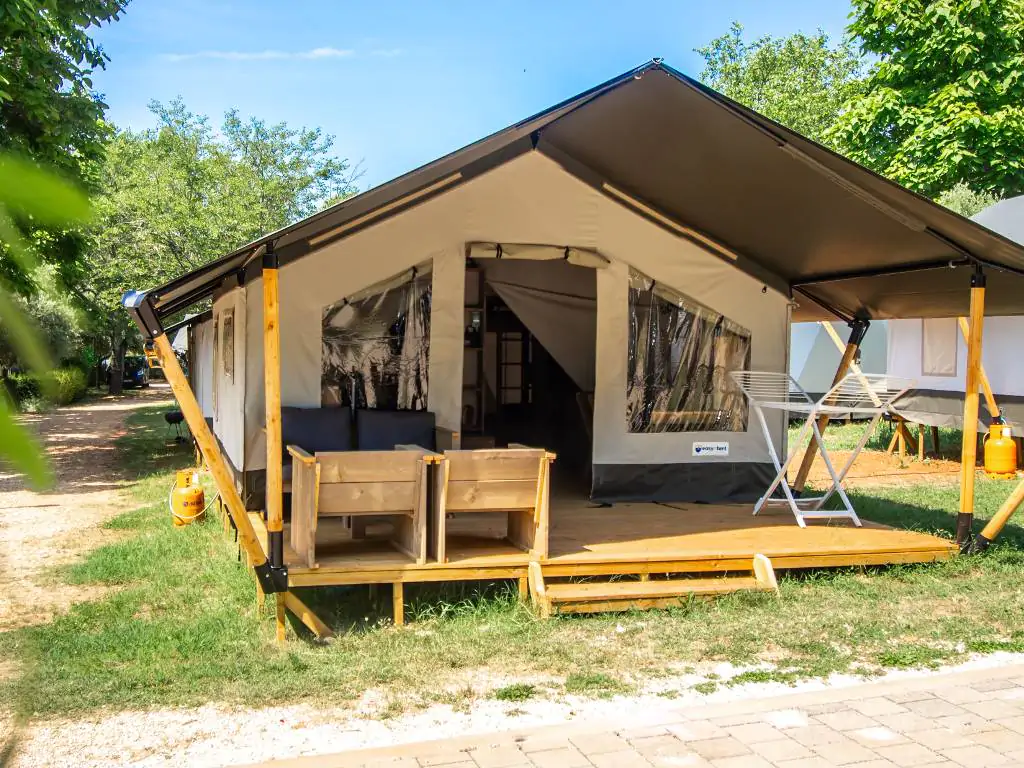 lanterna-kroatie-comfort-exterior-front-view