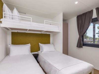 camping-arena-indije-mobile-home-camping-home-interior-bedroom