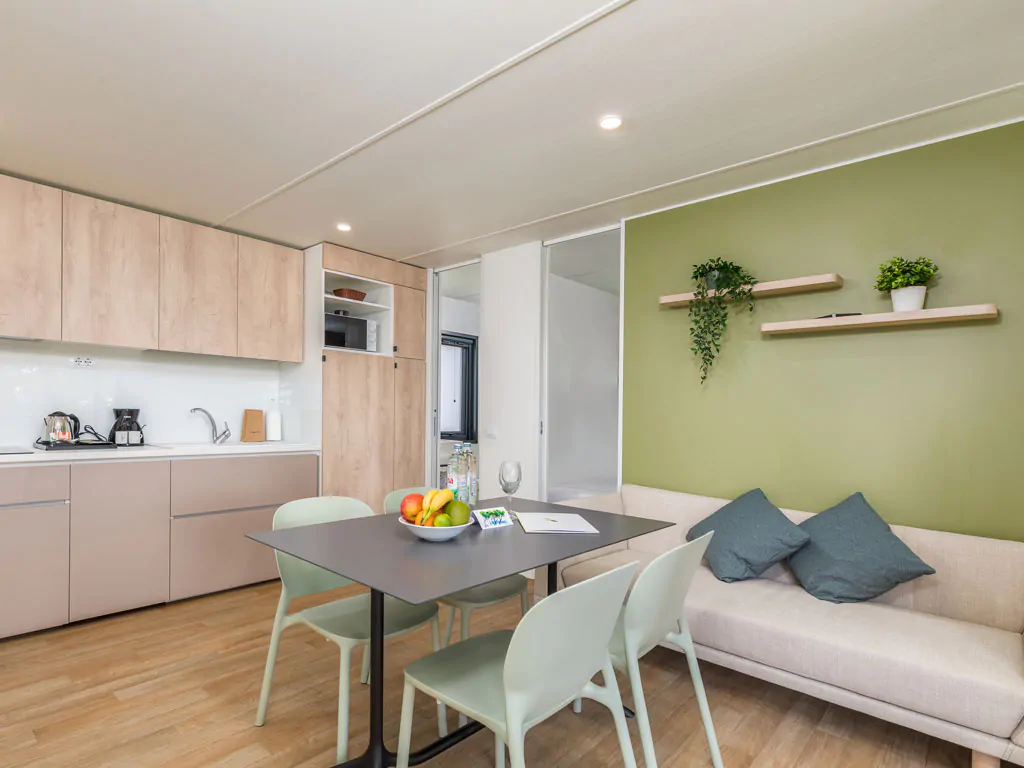 camping-arena-indije-mobile-home-camping-home-interior-kitchen