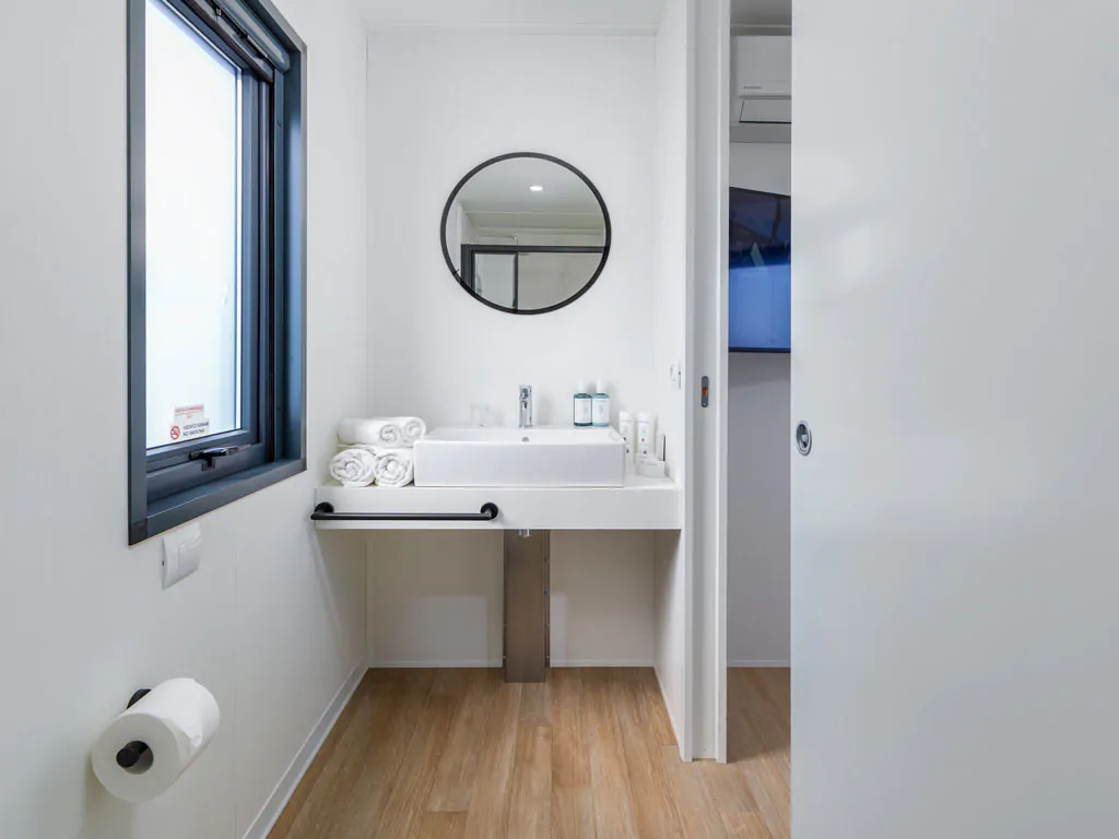 camping-arena-stupice-mobile-home-camping-home-interior-bathroom-2