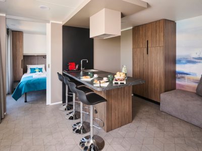 aminess-planet-camping-sirena-mobile-home-luxury-holiday-home-interior-kitchen-view