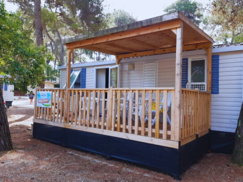mobile-home-happy-comfort-exterior-view-from-outside