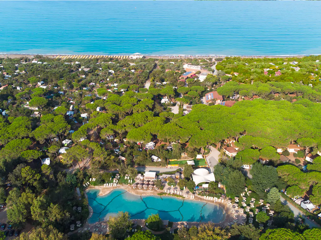 camping-village-le-esperidi-overview-of-the-camp