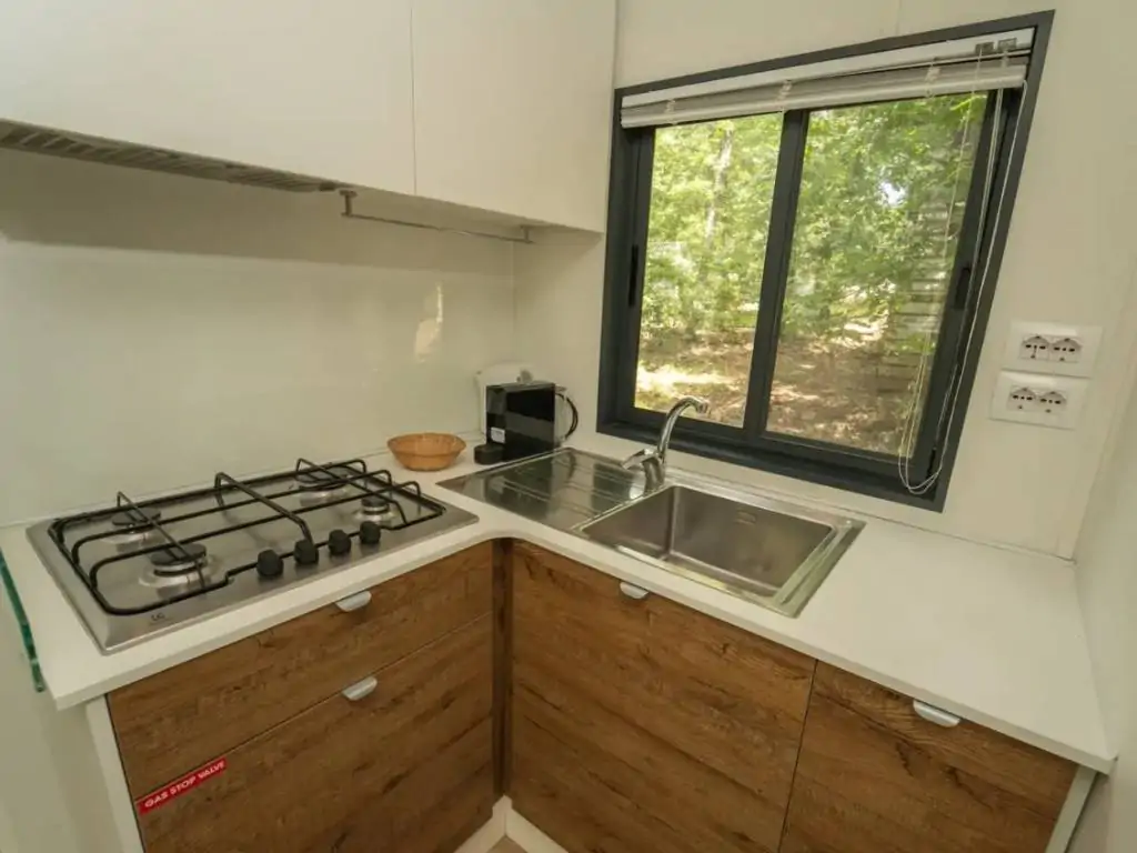 cottage-next-xl-superior-interior-kitchen