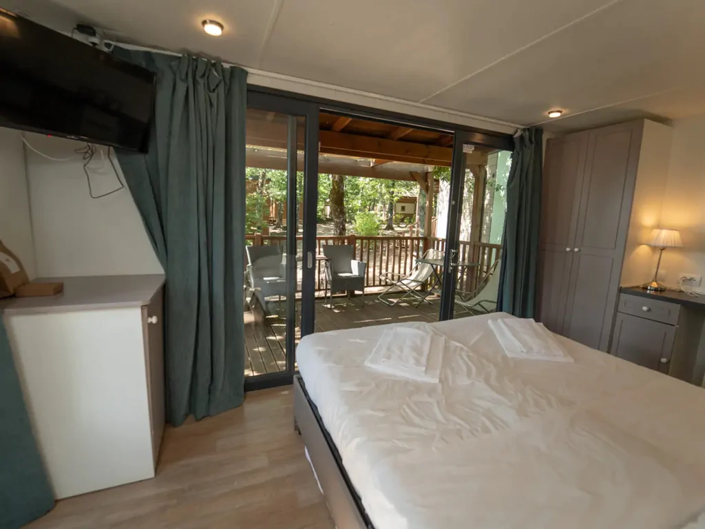 orlando-in-chianti-cube-suite-view-from-the-bedroom