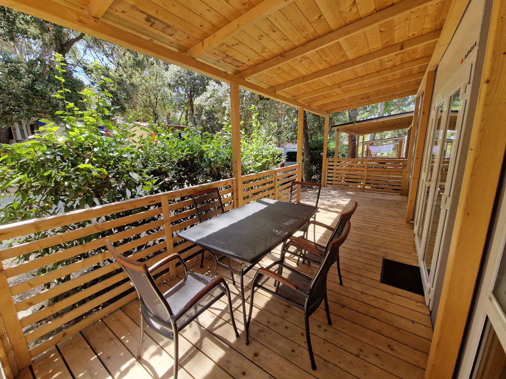 campsite-kozarica-mobile-home-premium-exterior-terrace-outside