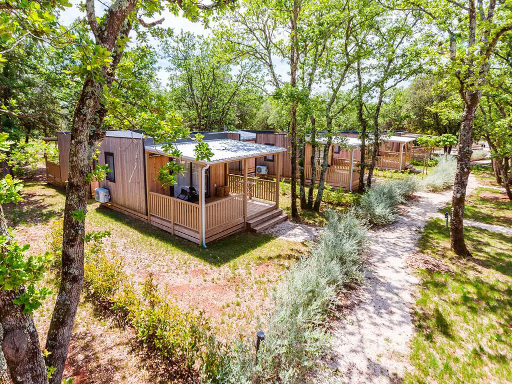 camping-naturist-solaris-casa-pini-mobile-home-couple-exterior-mobile-home-view