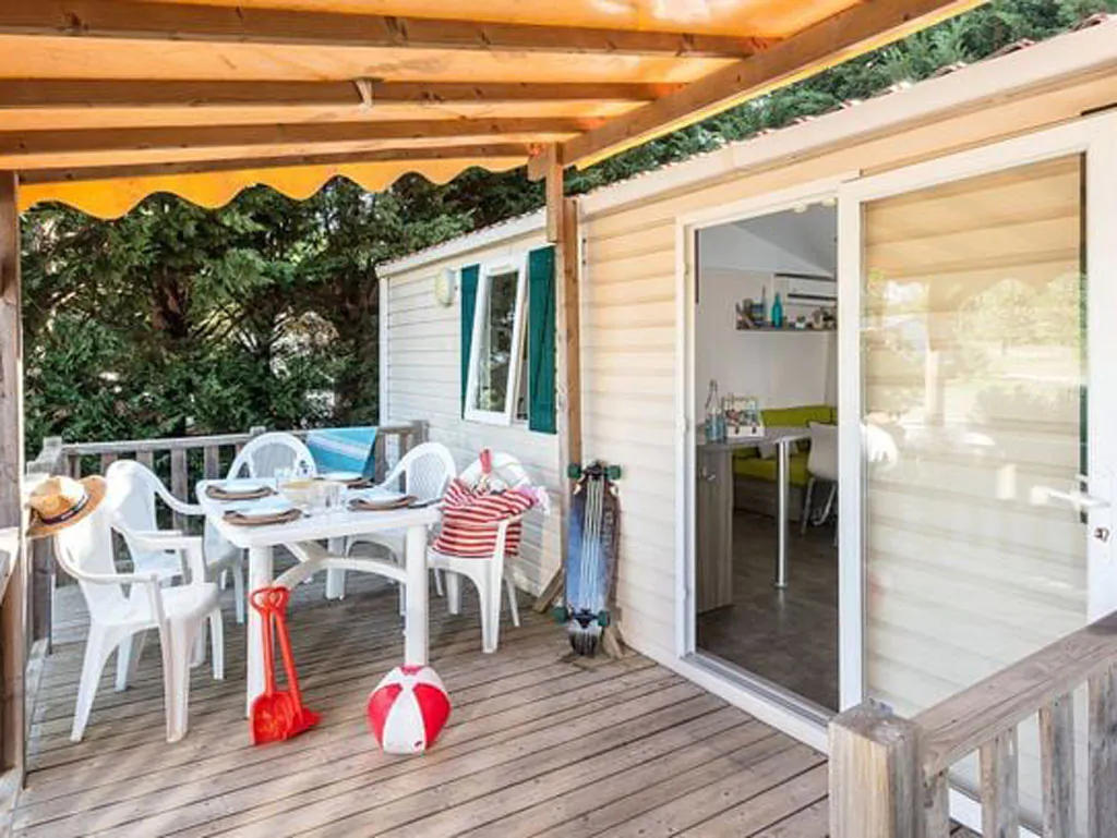 camping-village-portofelice-mobile-home-comfort-exterior-terrace