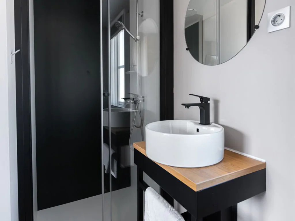 tenuta-primero-interior-bathroom