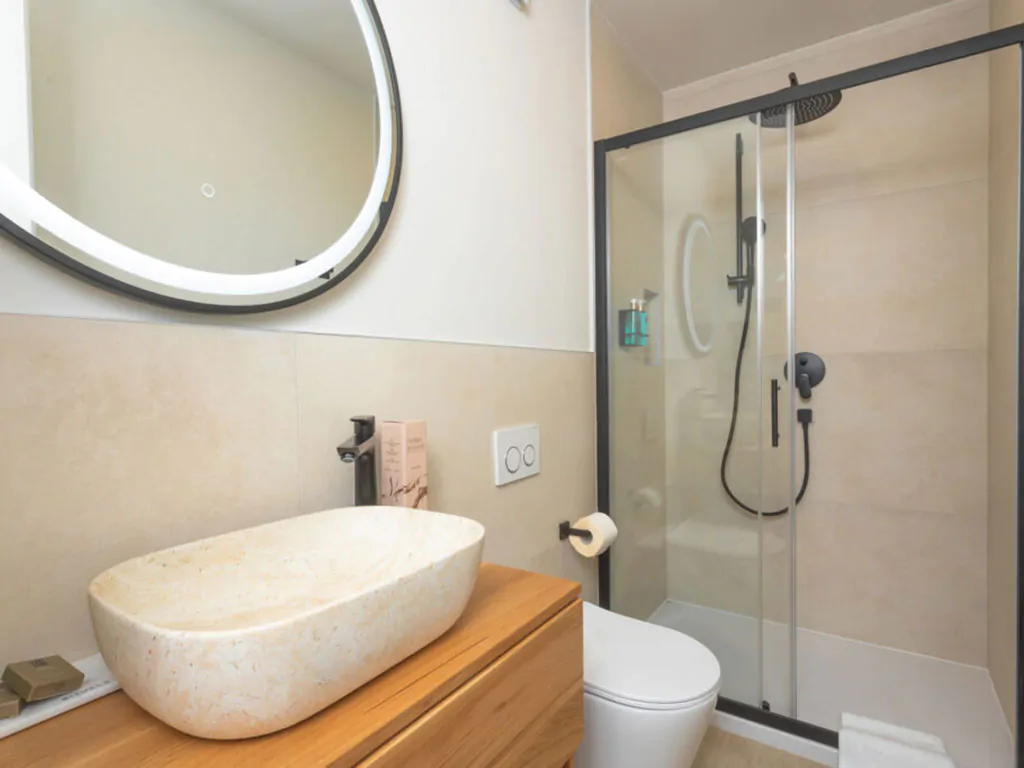 campsite-jasenovo-maris-oasis-garden-villa-interier-bathroom