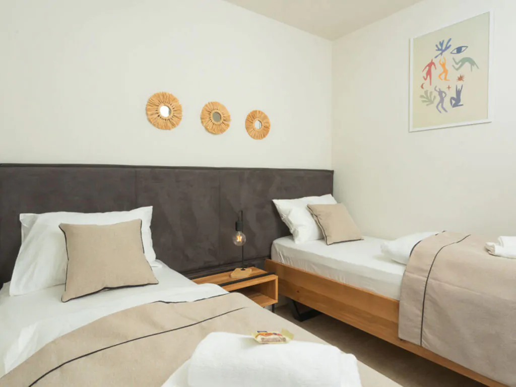 campsite-jasenovo-maris-oasis-seaview-villa-interier-single-beds-2