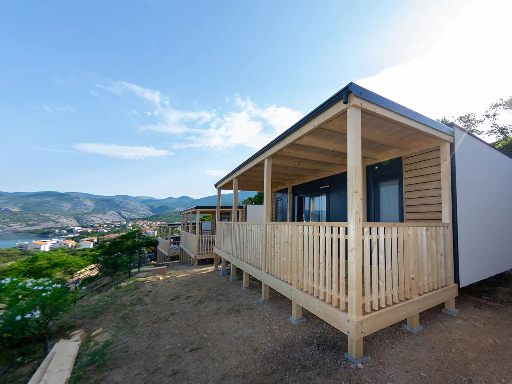 campsite-klenovica-adria-bellevue-zone-premium-exterior-terrace-view