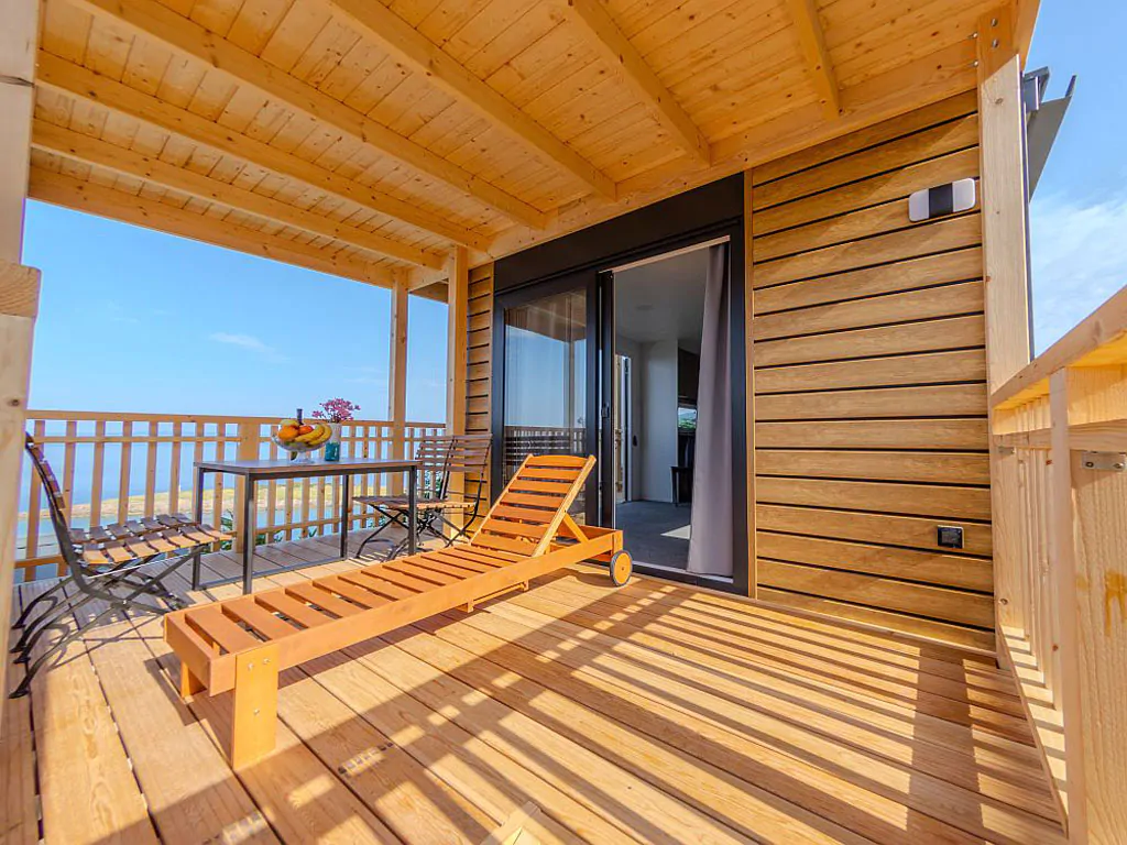 campsite-klenovica-adria-exclusive-zone-premium-exterior-terrace