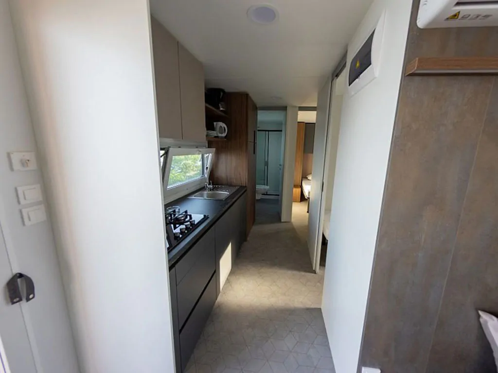 campsite-klenovica-adria-exclusive-zone-premium-interior-kitchen