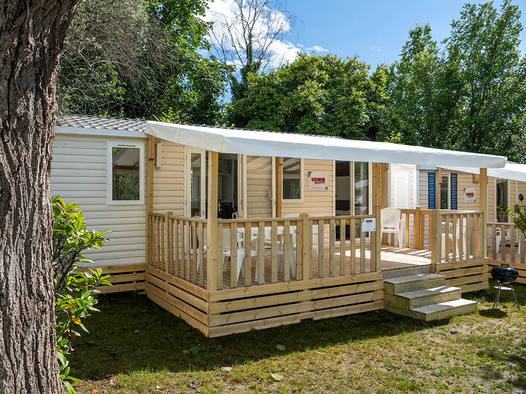 venue-holidays-grand-800-3-ac-cd-lounge-cisano-exteriere-mobile-home