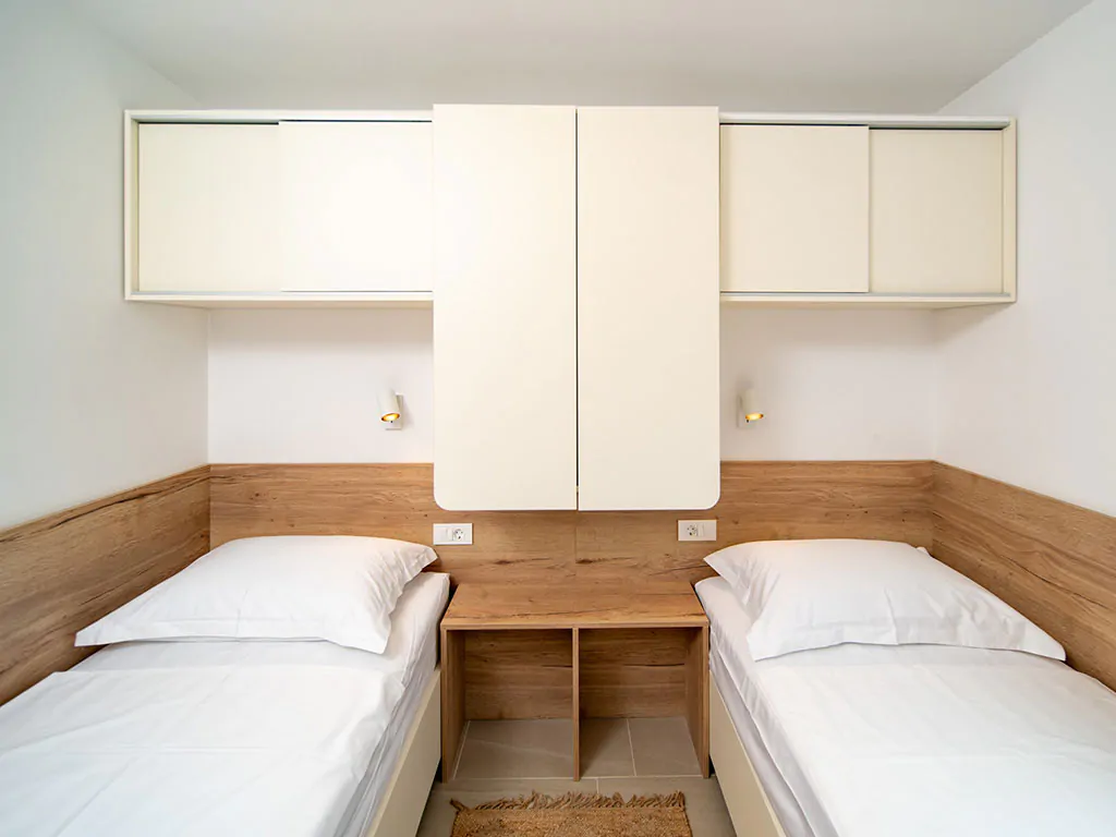 camping-arti-homes-rab-mobile-home-arti-studio-three-interior-bedroom-single-beds