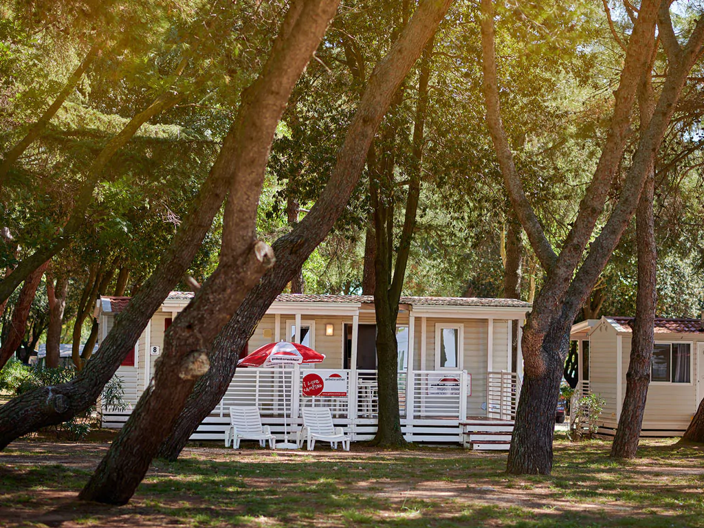 campsite-arena-grand-kazela-mobile-home-premium-la-exterior-mobile-home-view