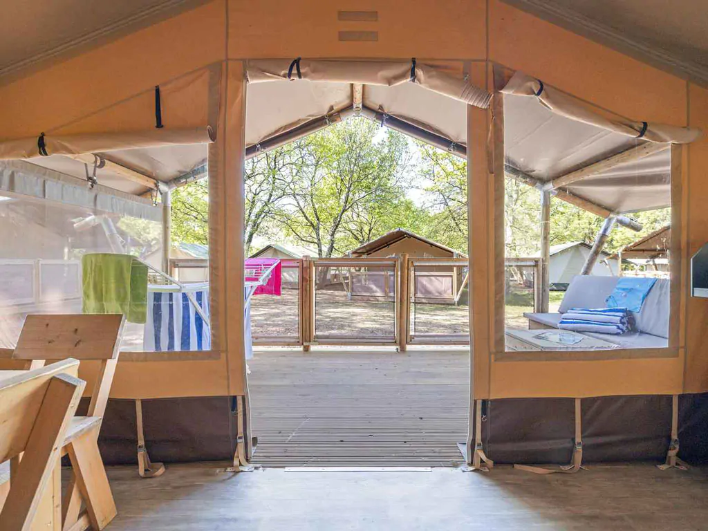 camping-stella-maris-safari-tent-cozy-interior-terrace