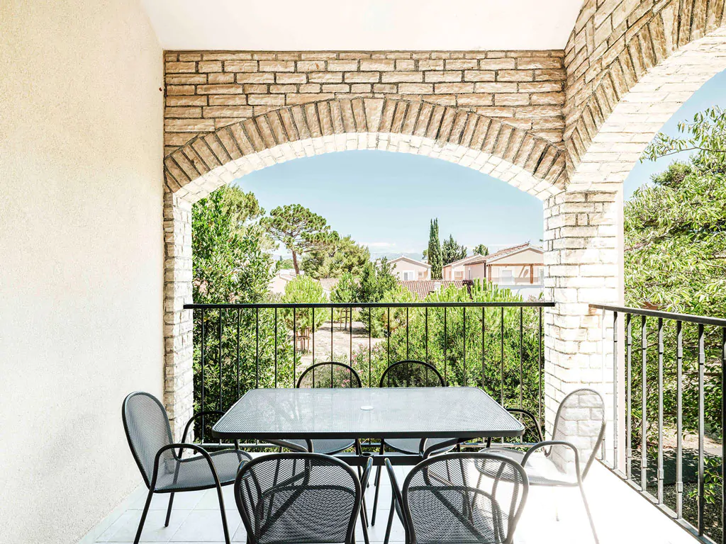 zaton-apartment-comfort-two-bedroom-apartment-42-exterior-terrace