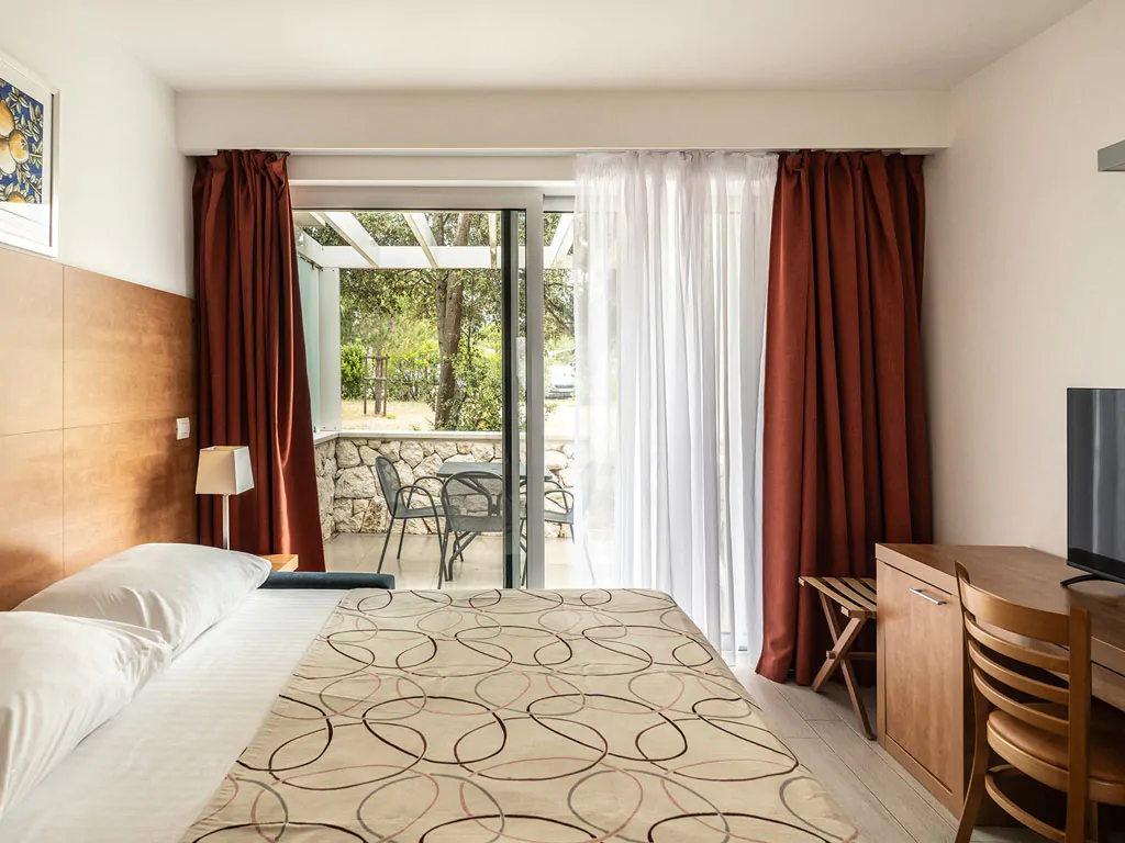 zaton-apartment-superior-studio-apartment-21-interior-bedroom