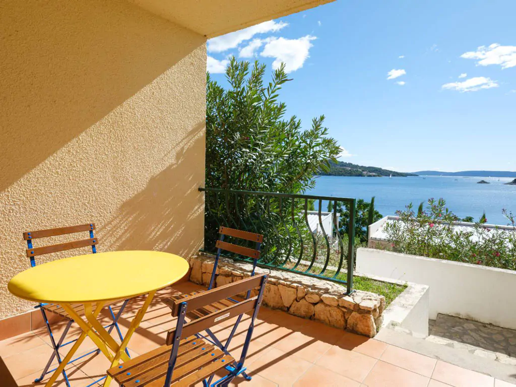 amadria-park-trogir-apartment-22-exterior-terrace