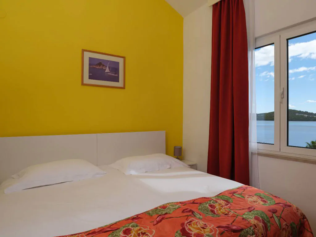 amadria-park-trogir-apartment-42-interior-bedroom-ii
