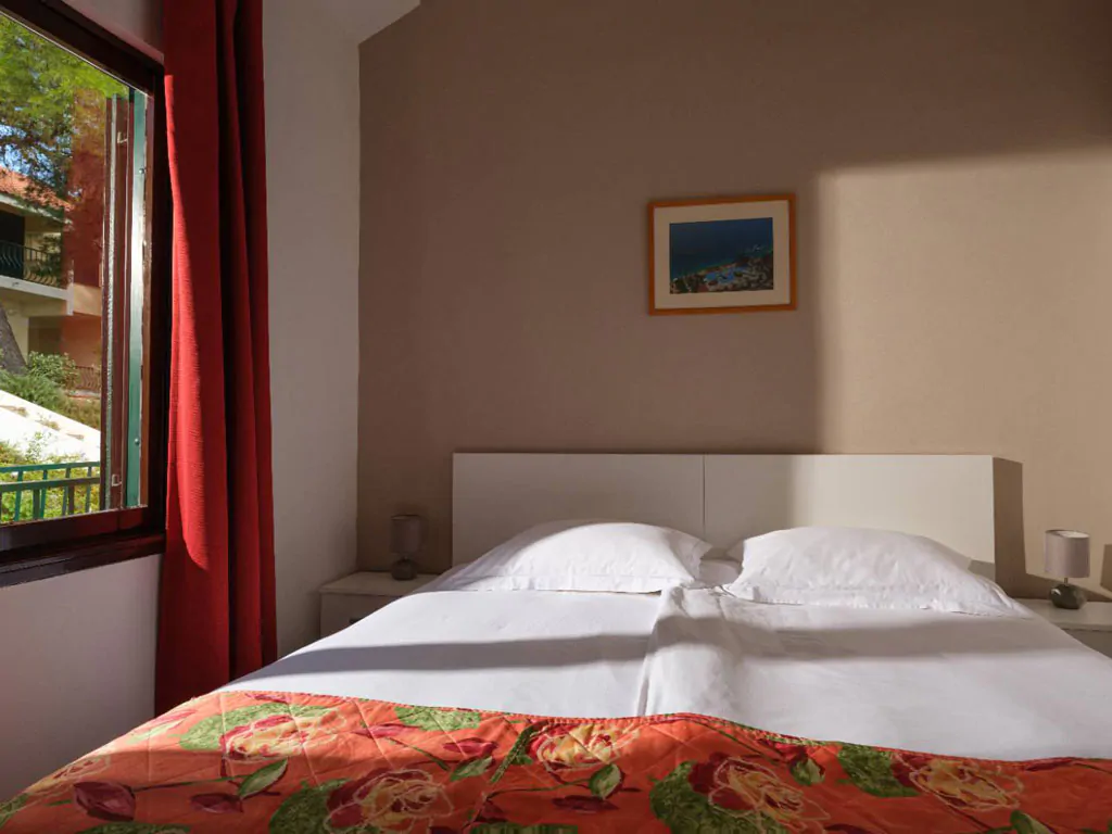 amadria-park-trogir-apartment-42-interior-bedroom-iii