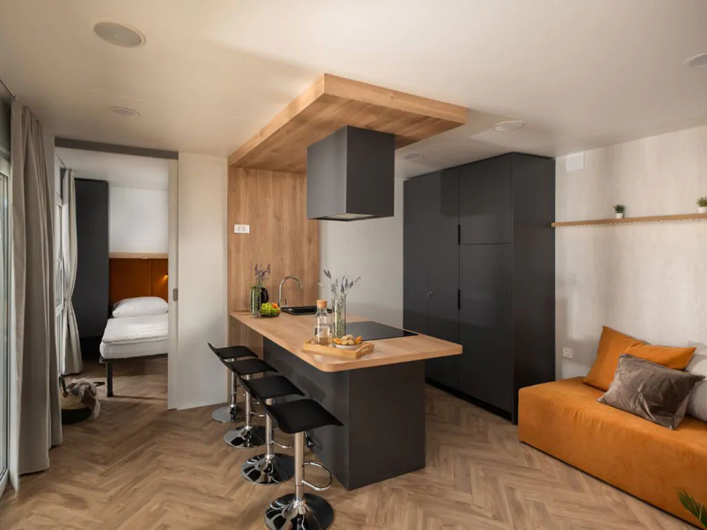 campsite-terra-park-phalaris-mobile-home-lapis-premium-holiday-home-pool-interior-living