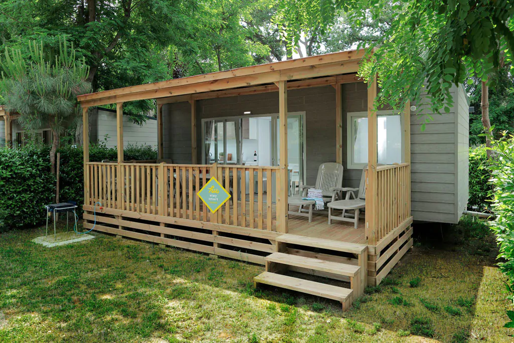hu-fabulous-village-mobile-home-hu-stay-smart-exterior-frontview