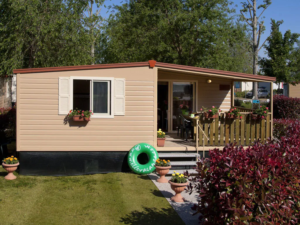hu-i-pini-village-village-mobile-home-hu-stay-easy-l-plus-exterior-frontview
