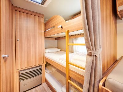 camping-arena-stupice-mobilehome-wohnwagen-premium-interior-bunkbed