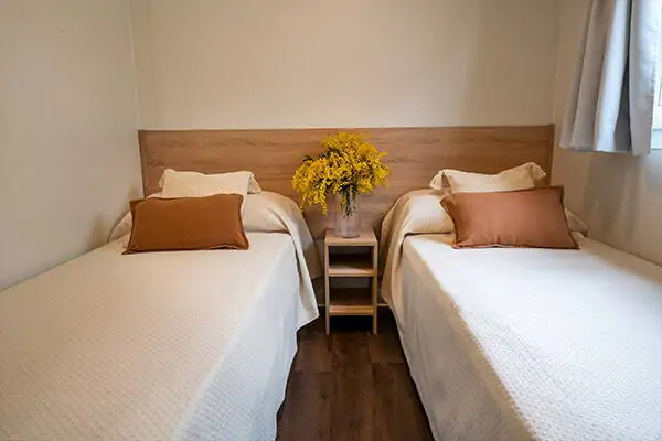 camping-lanterna-comfort-for-6-persons-bedroom-ii1