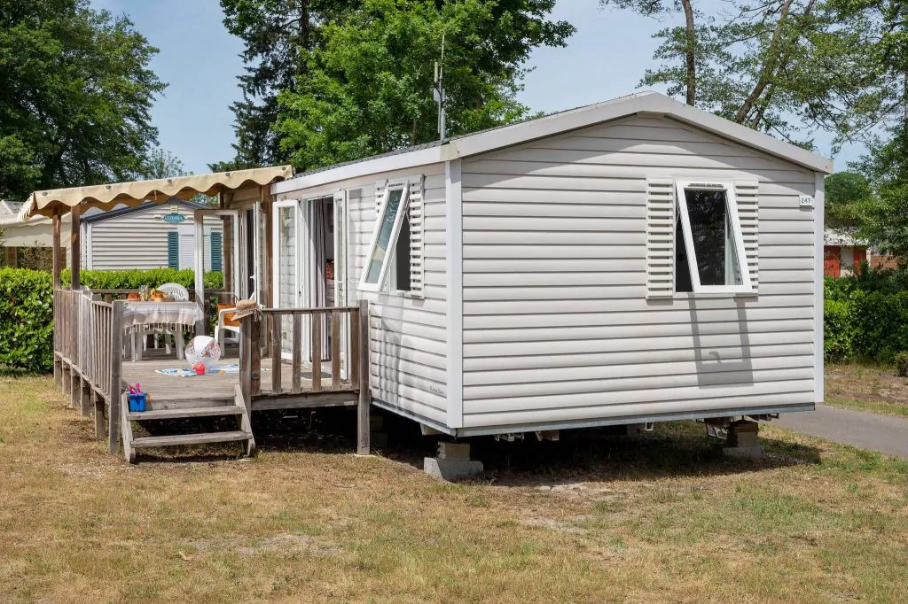 camping-lanterna-comfort-for-6-persons-exterior-ii1